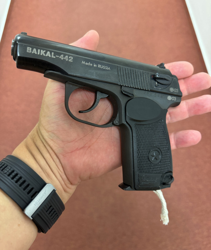 Prodám Makarov Bajkal 442