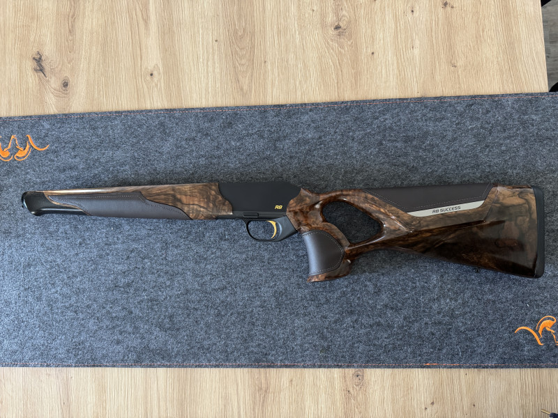 Pažba Blaser R8 individual