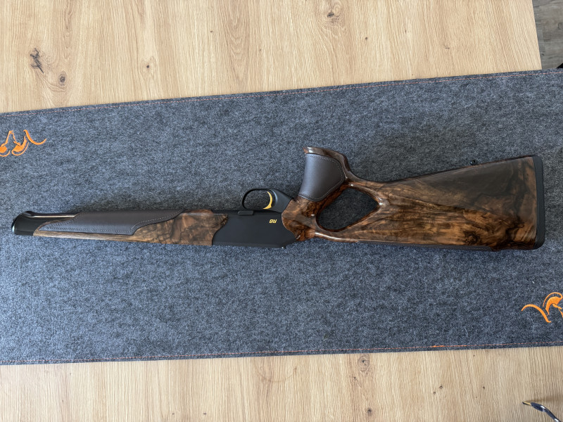 Pažba Blaser R8 individual