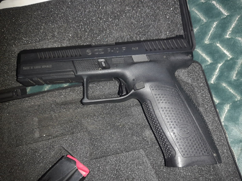ČZ P-10F 9mm