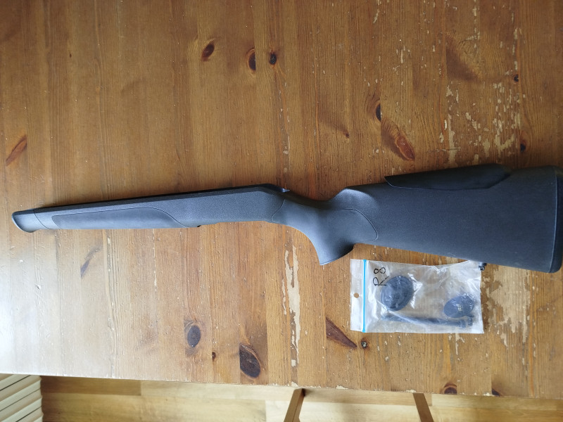 Blaser r8 pažba 