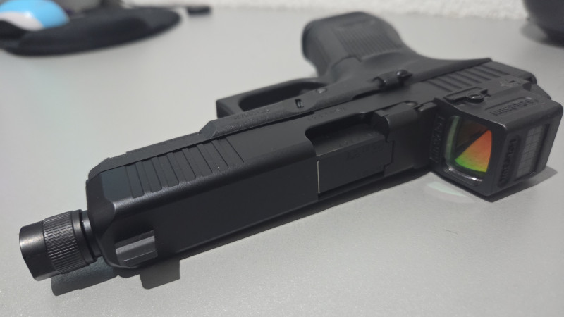 Glock 45 MOS závit + kolimátor Holosun 509T RD 