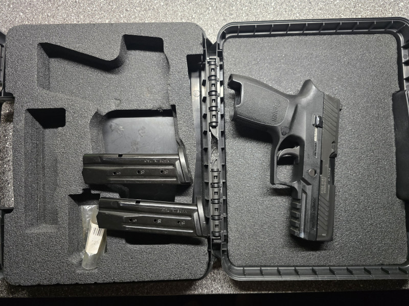 Prodám Sig Sauer P320 Compact 
