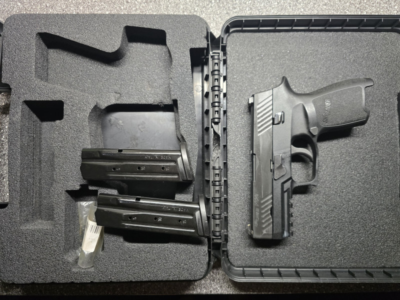 Prodám Sig Sauer P320 Compact 