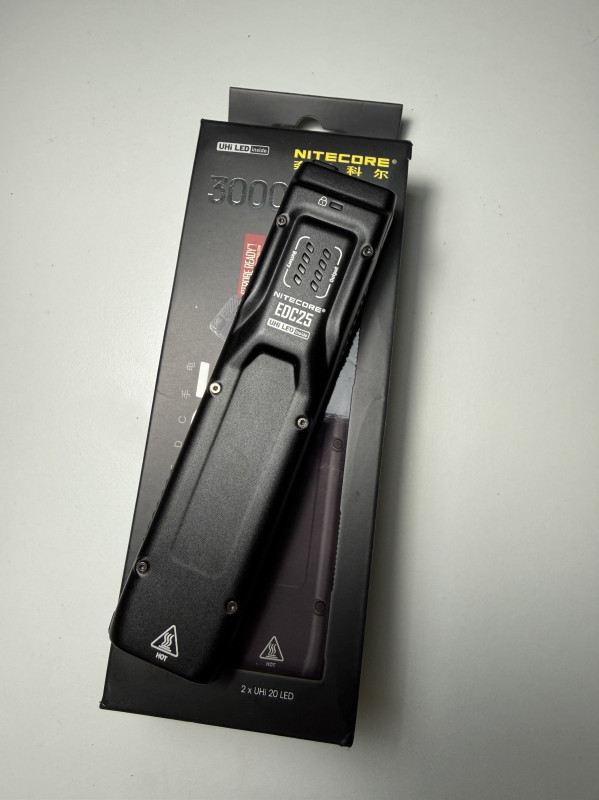 Nitecore EDC25