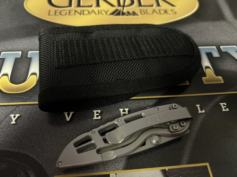 nůž Gerber USA + pouzdro, ... 