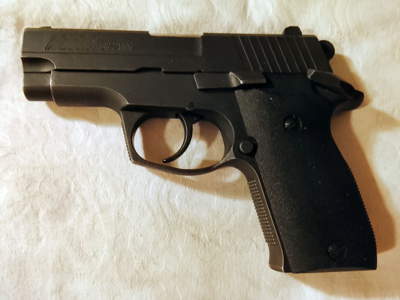 Astra A75 FIREFOX – 9 mm Luger 
