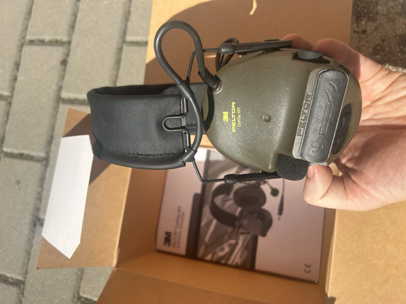 Elektronická ochranná sluchátka ComTac XPI Standard 3M® PELT