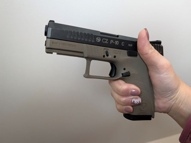 Prodám CZ P-10c FDE