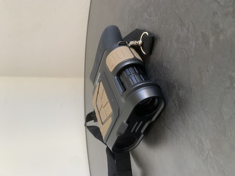 Binokulární noční vidění EVOLVEO NightVision W25 s WiFi