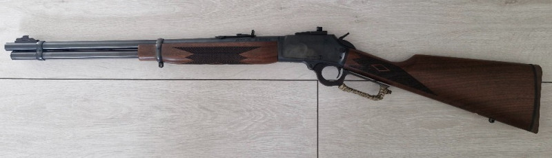 Prodám  pákovou opakovací kulovnici Marlin 1894