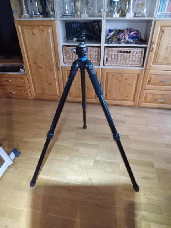 Tripod Benro + hlava Rollei T7S Mark III
