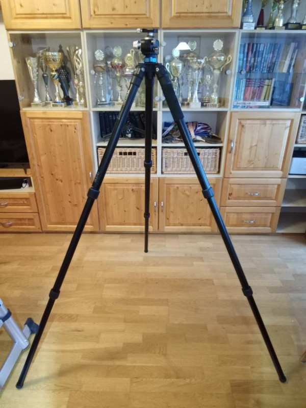 Tripod Benro + hlava Rollei T7S Mark III