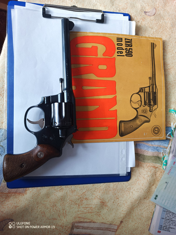 Revolver ČSSR -  Grand 22 LR