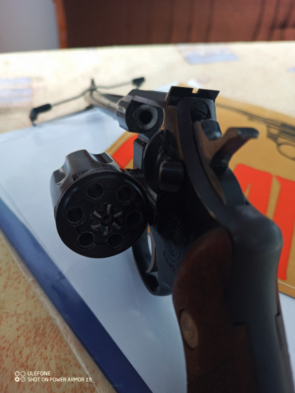 Revolver ČSSR -  Grand 22 LR