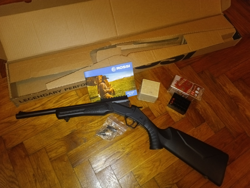 Rossi Montenegro  .45LC nebo .410 brok.