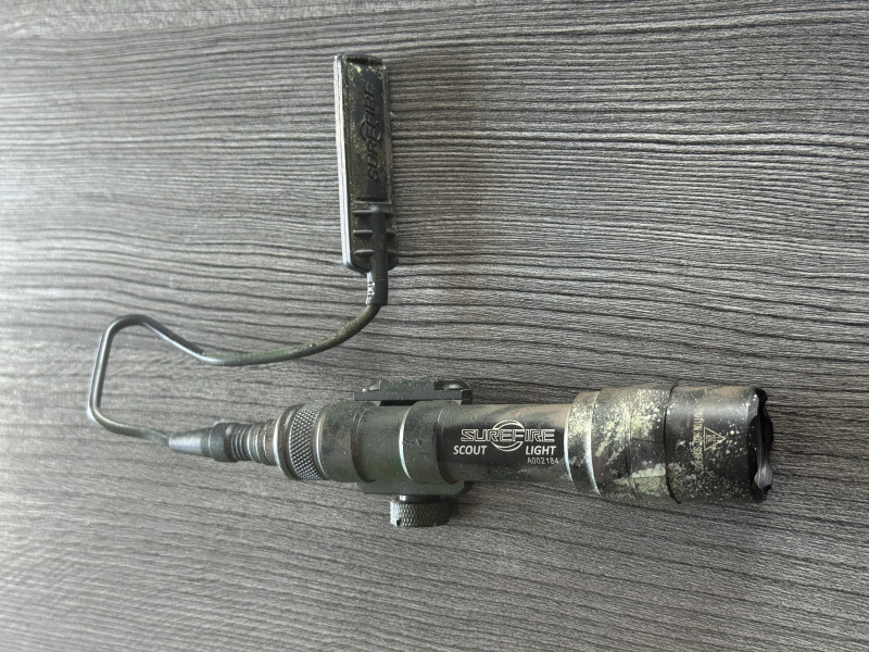 Replika Surefire M600 svítilna