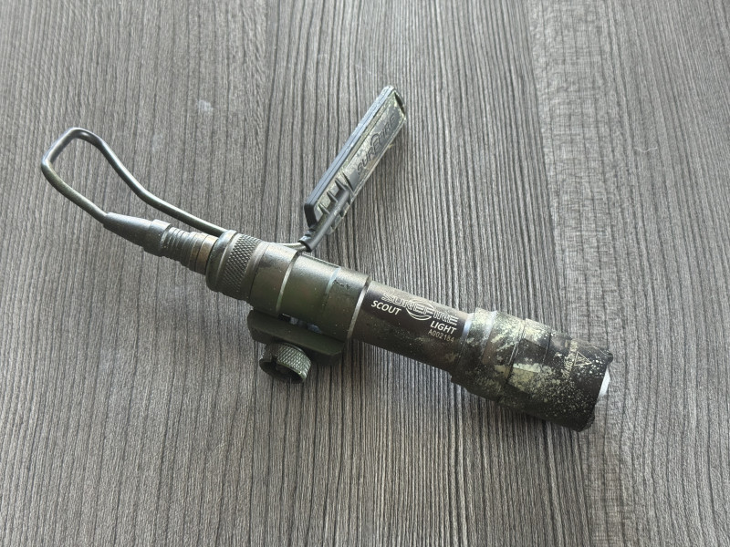 Replika Surefire M600 svítilna