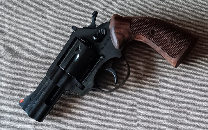 Revolver Alfa Steel 3531