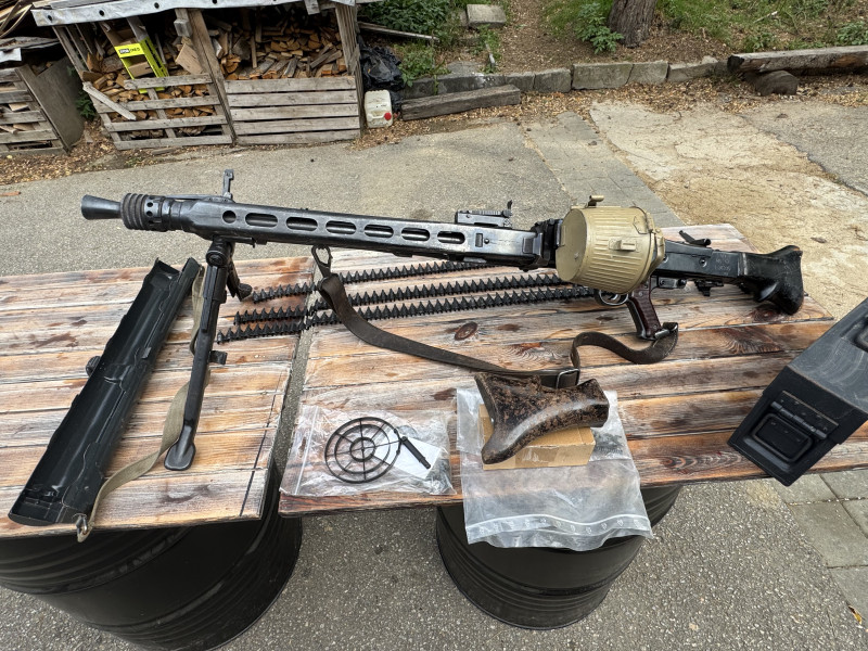 M53/MG42