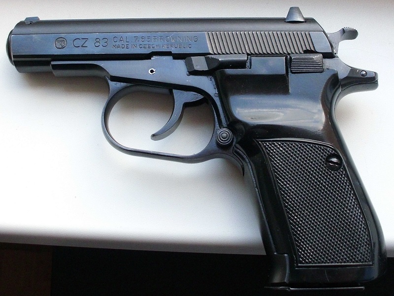 pistole ČZ 83- 7,65 mm rv.95 zánovní stav