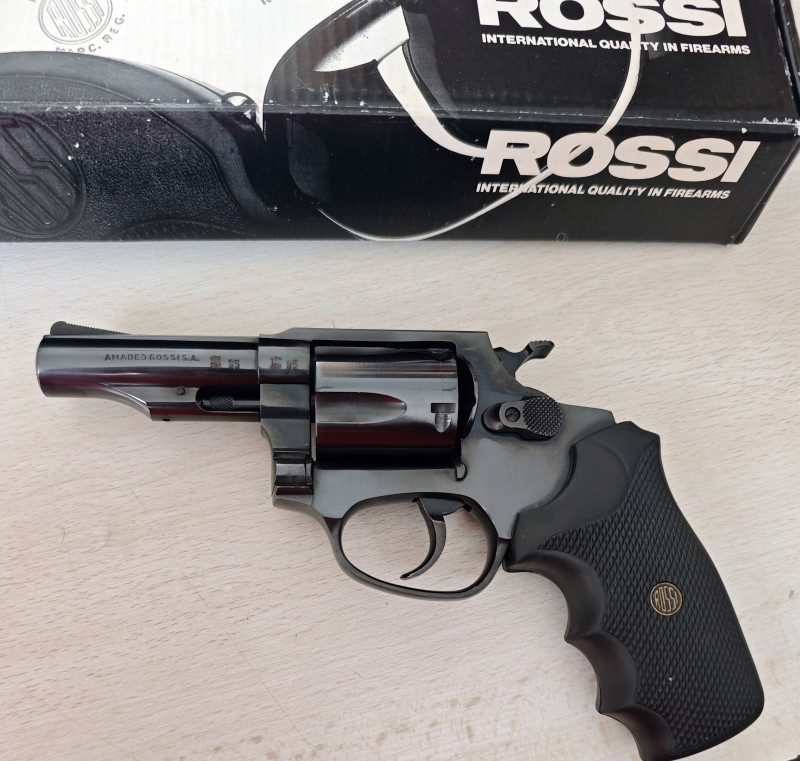 Rossi model 33, ráže 38. Special