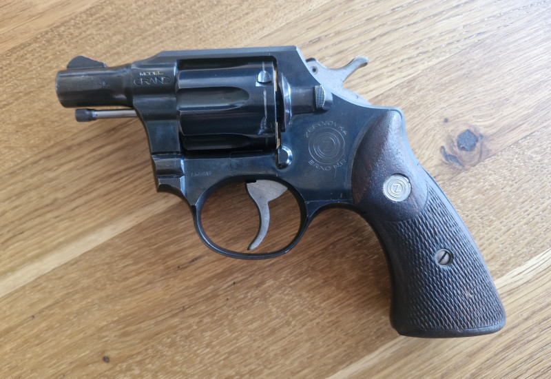 Revolver Grand ZKR 590 - 38 Special