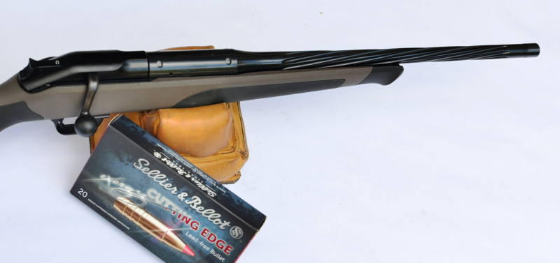 Kanelovaná hlaveň Blaser R8 - 6,5 PRC se závitem