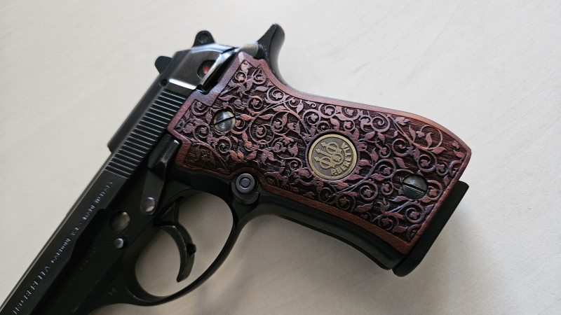 Střenky Beretta 81BB/84/85