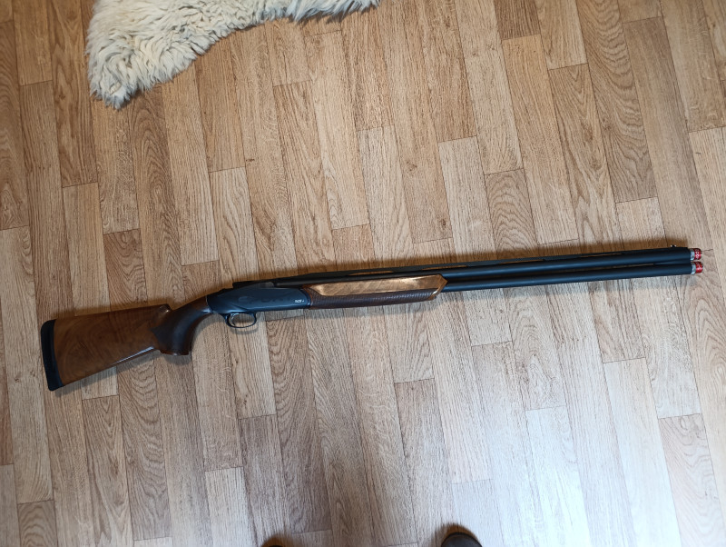 Prodám Benelli 828U