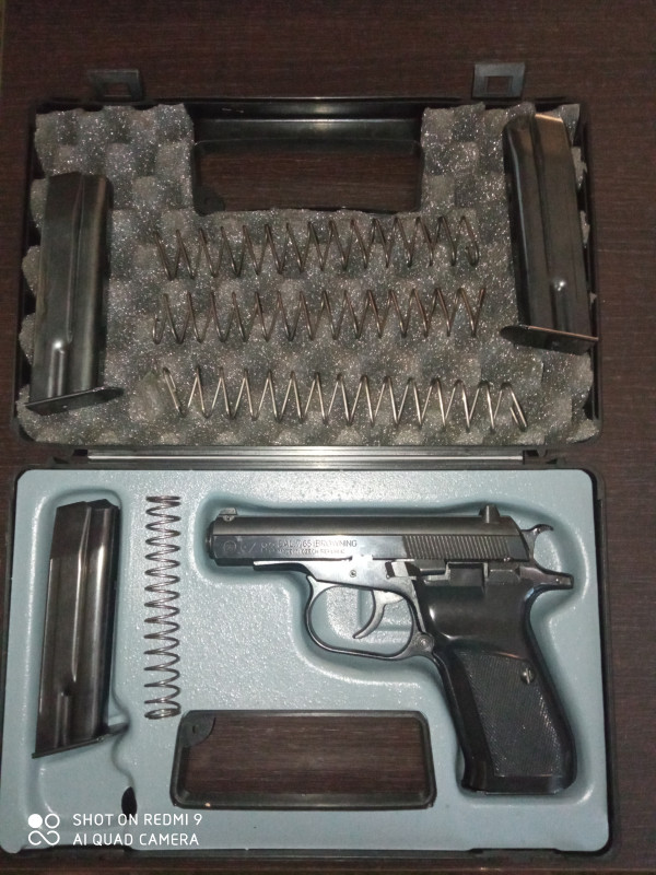 CZ 83 