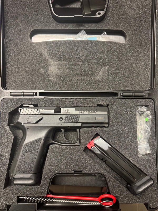 Pistole CZ P-07 9x19
