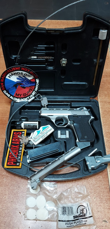 Phoenix USA. ráže 22lr+delší hlaveň+ vybaveni