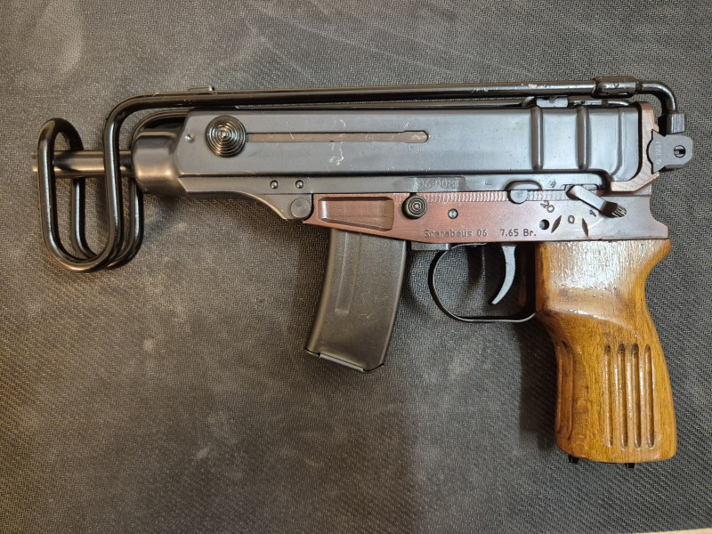 Samonabíjecí vz 61 Škorpion