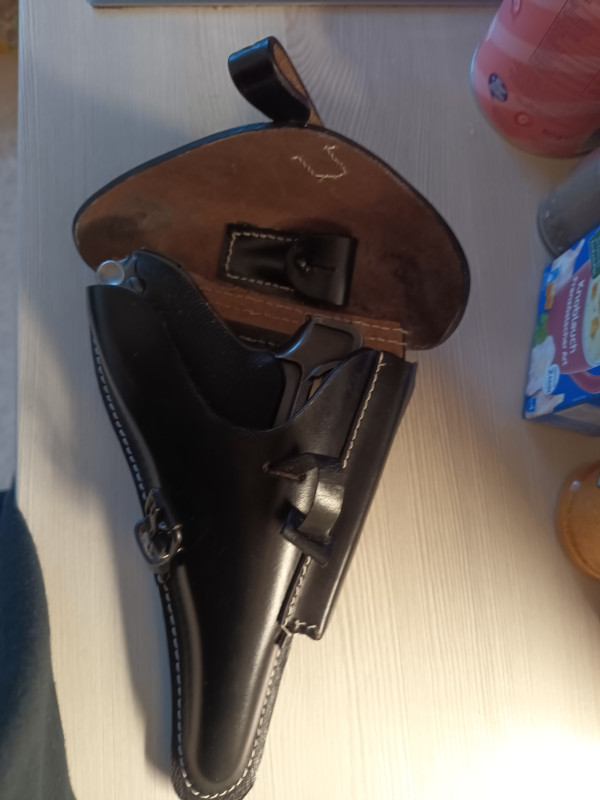 Vyměním Luger P08 za jinou pistoli