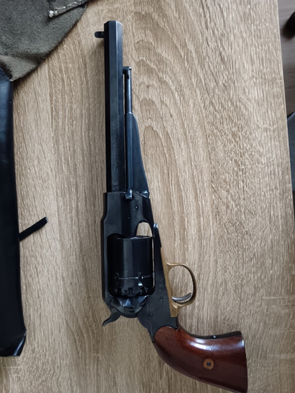 Revolver perkusní F.LLI Pietta 1858 New Army