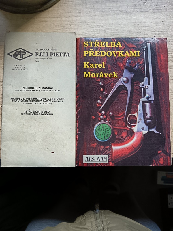 Revolver perkusní F.LLI Pietta 1858 New Army