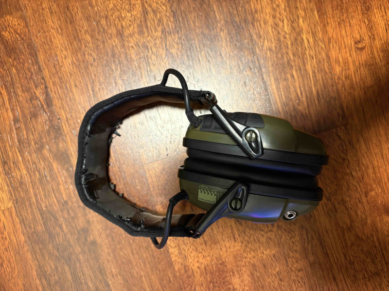 Elektronická sluchátka Howard Leight Impact Sport