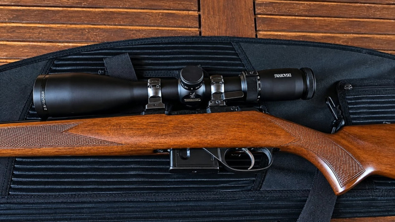 Kulovnici CZ 527 FS v ráži .222 Remington celopažba