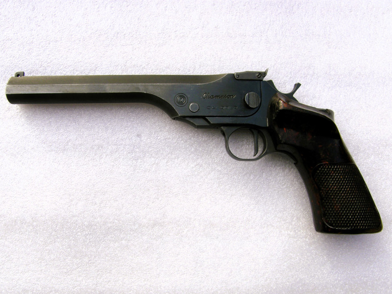 Pistole CHAMPION 22 LR + 4 mm flobert