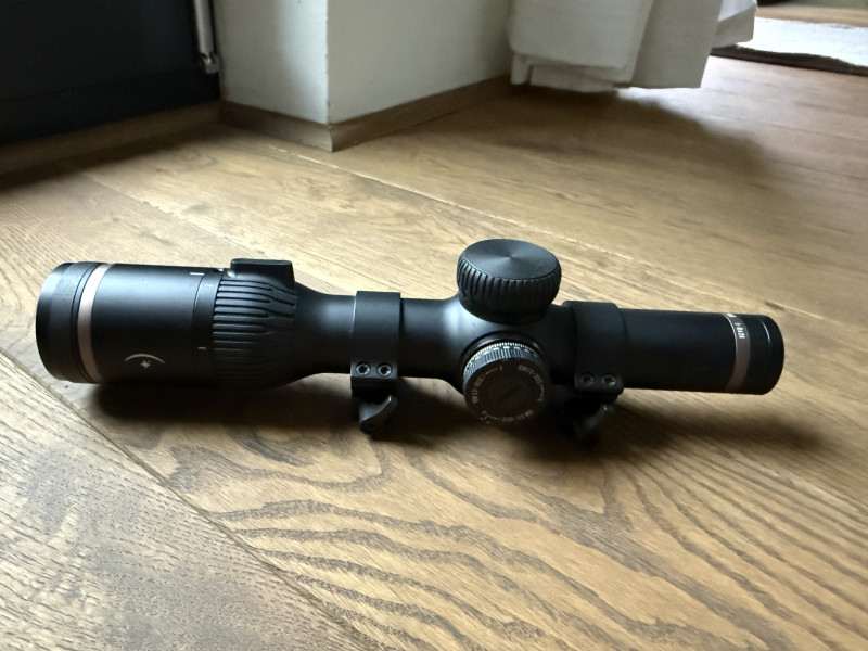 MANUL M6 1-6x 24i