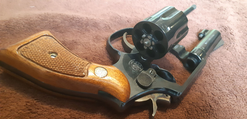 SMITH & WESSON Model 10-7