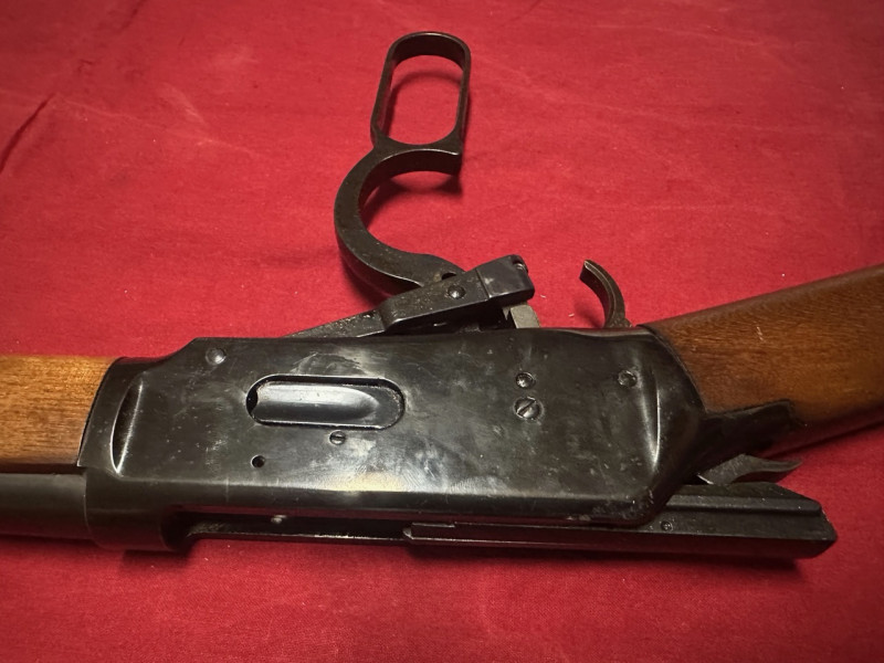 WINCHESTER 94 ráže 30-30 WIN a .44MAG