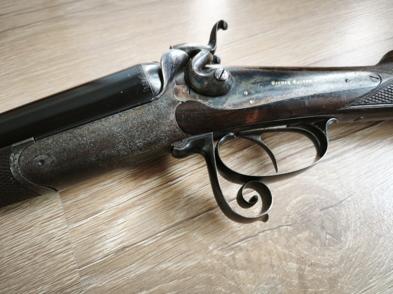 Prodám historickou brokovnici Verney-Carron (lancasterka) rá