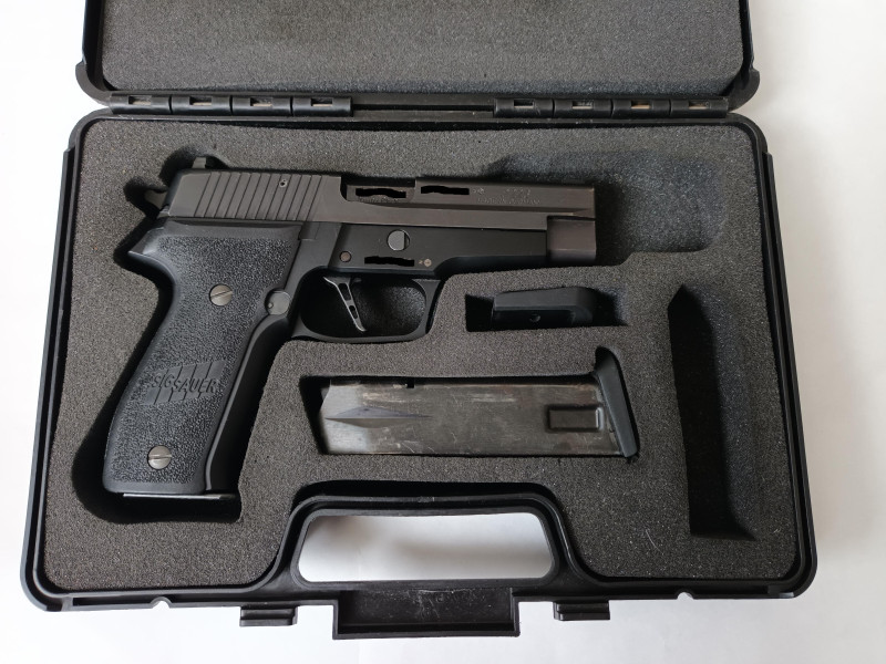 Sig Sauer P266 9 luger
