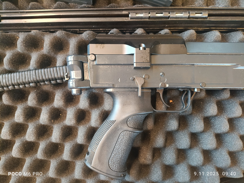 CZ 858 