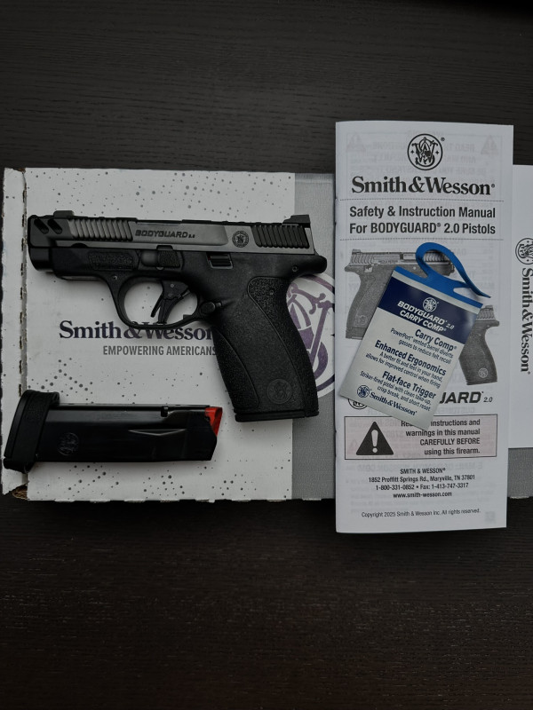 Smith & Wesson Bodyguard 2.0 Carry Comp .380 Auto jako nová