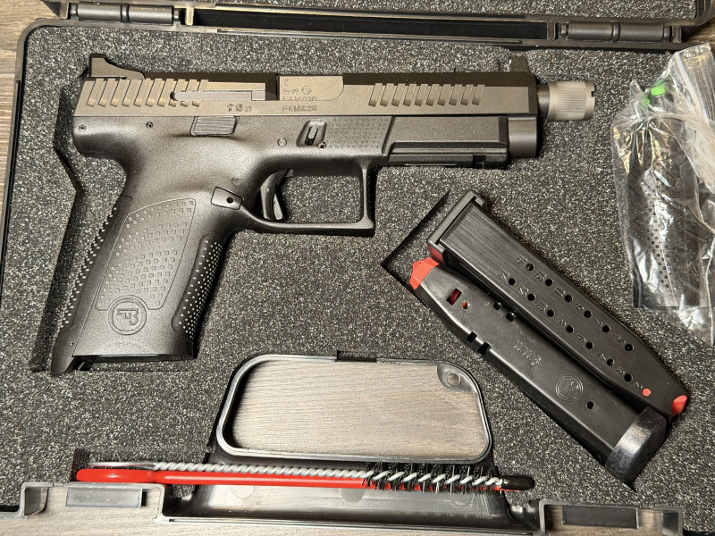 CZ P-10 SC SR TRITIUM