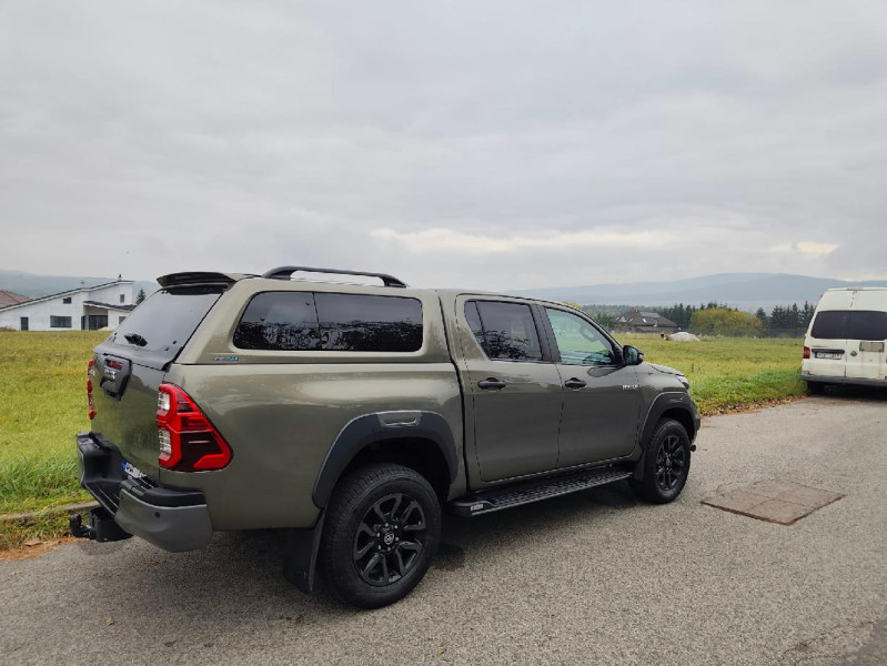 Toyota Hilux 2.8 D automat