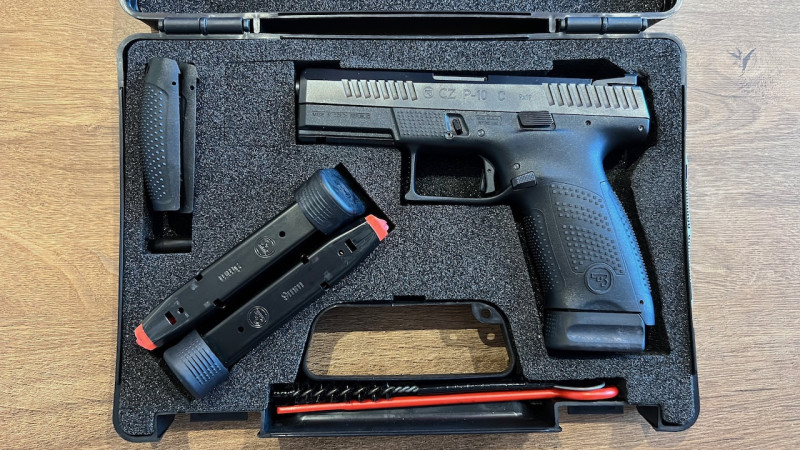 Prodám CZ P10C